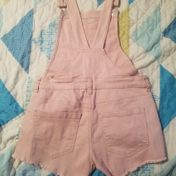 Overall shorts - Picture 2 of 3
